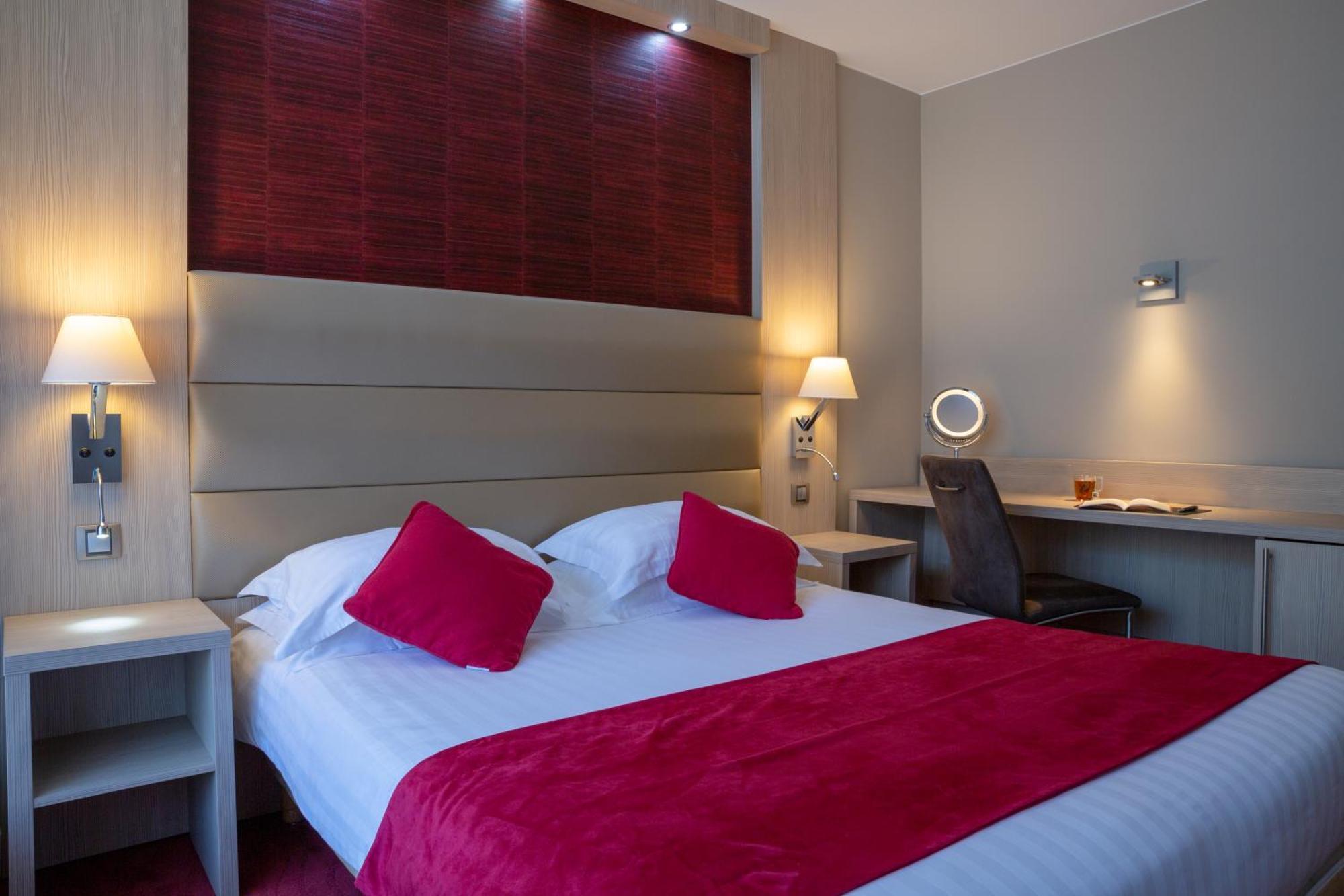 Hotel Les Trois Roses, Grenoble The Originals Boutique Meylan