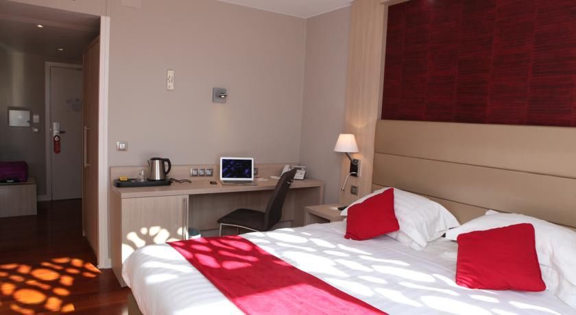 Les Trois Roses, Grenoble The Originals Boutique 4* Meylan